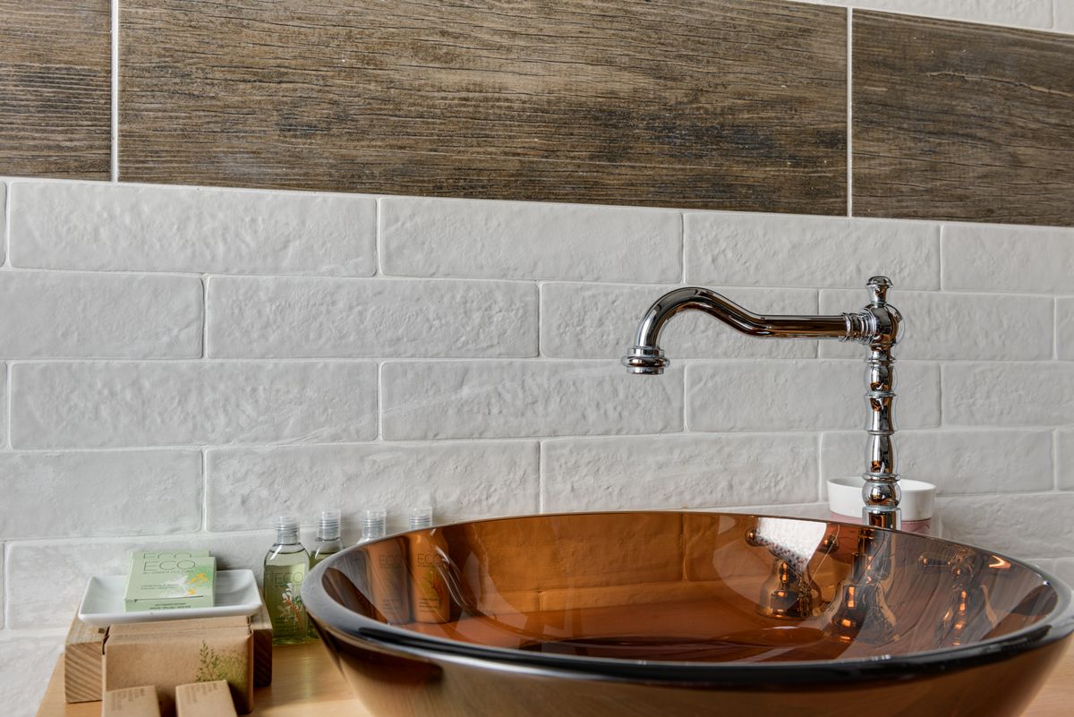 Original OCDIR directory artwork for Liquid Plumbing — not a business photograph
